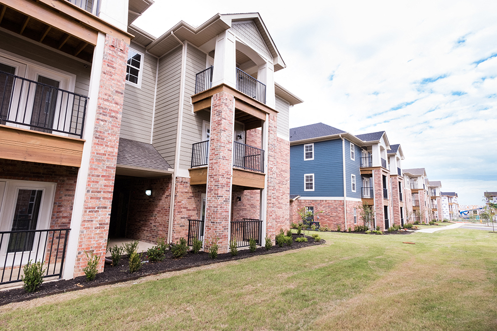 Photos and Video of Sullivan Square in Bentonville, AR